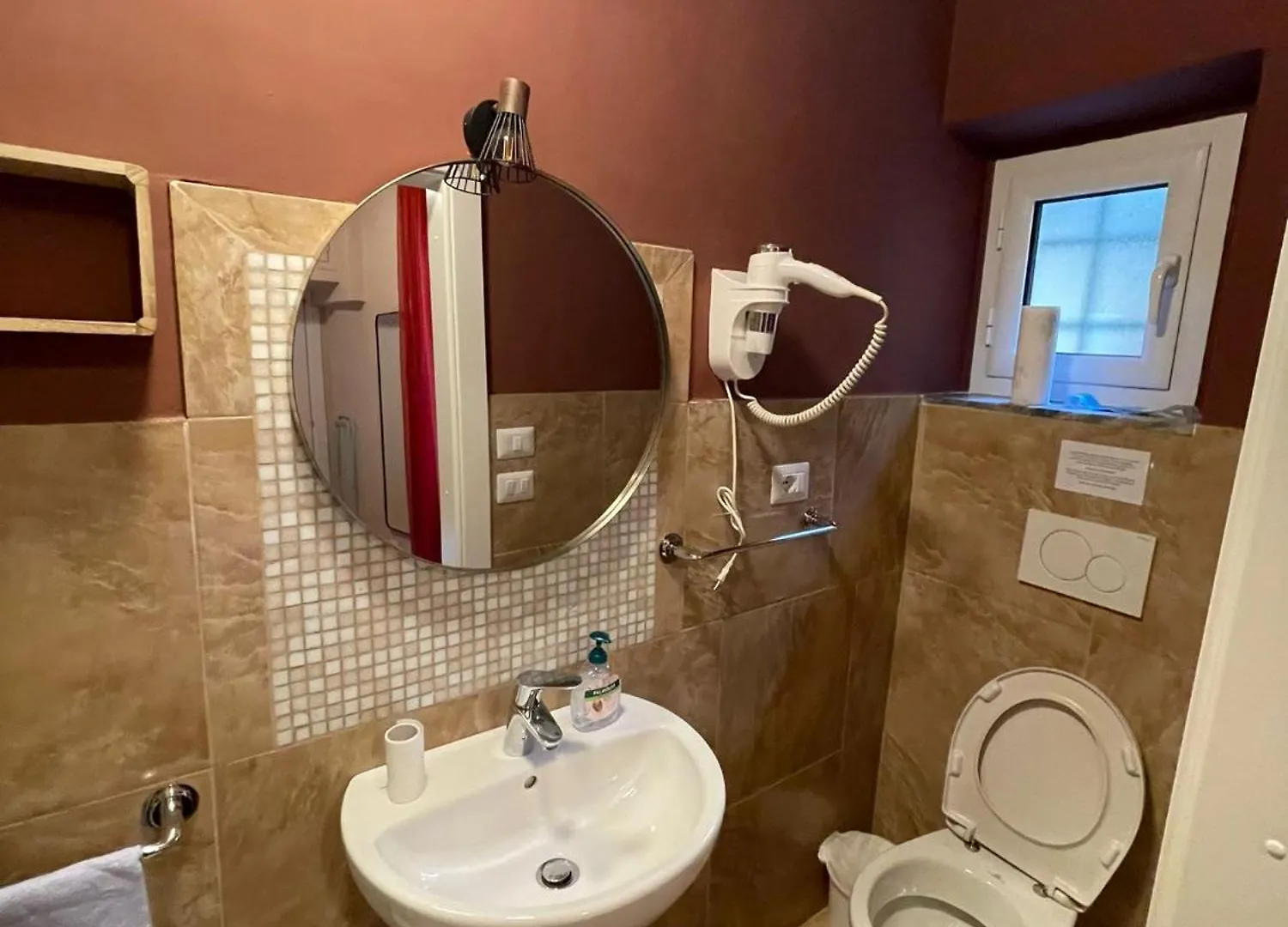 Apartment Appartamento Castello D'Altafronte 6 Florence Italy