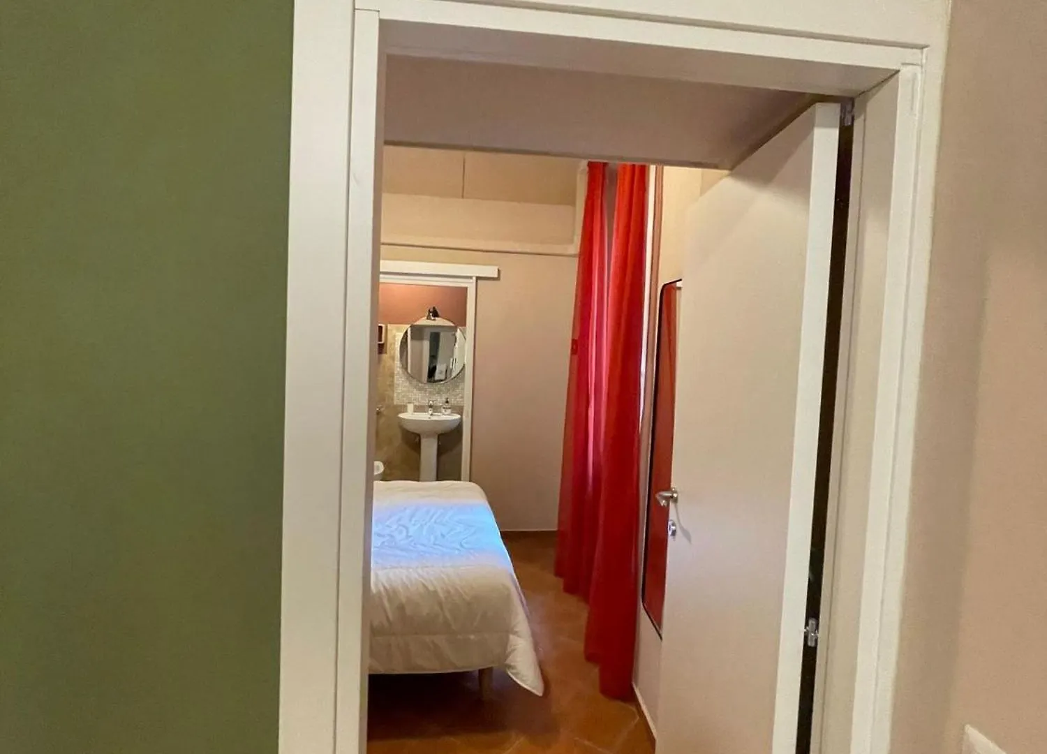 Appartamento Castello D'Altafronte 6 Florence Apartment